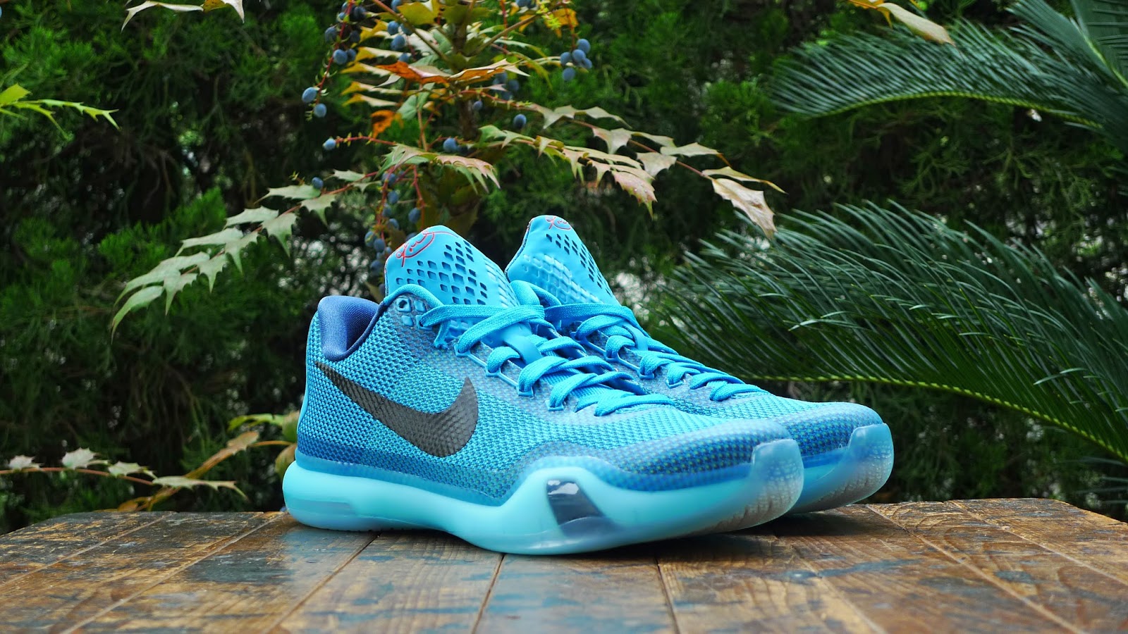 【未使用品】人気カラーmint ジャモラント　Nike Kobe Xコービー10 美品 人気カラーmint ジャモラント Nike Kobe Xコービー10